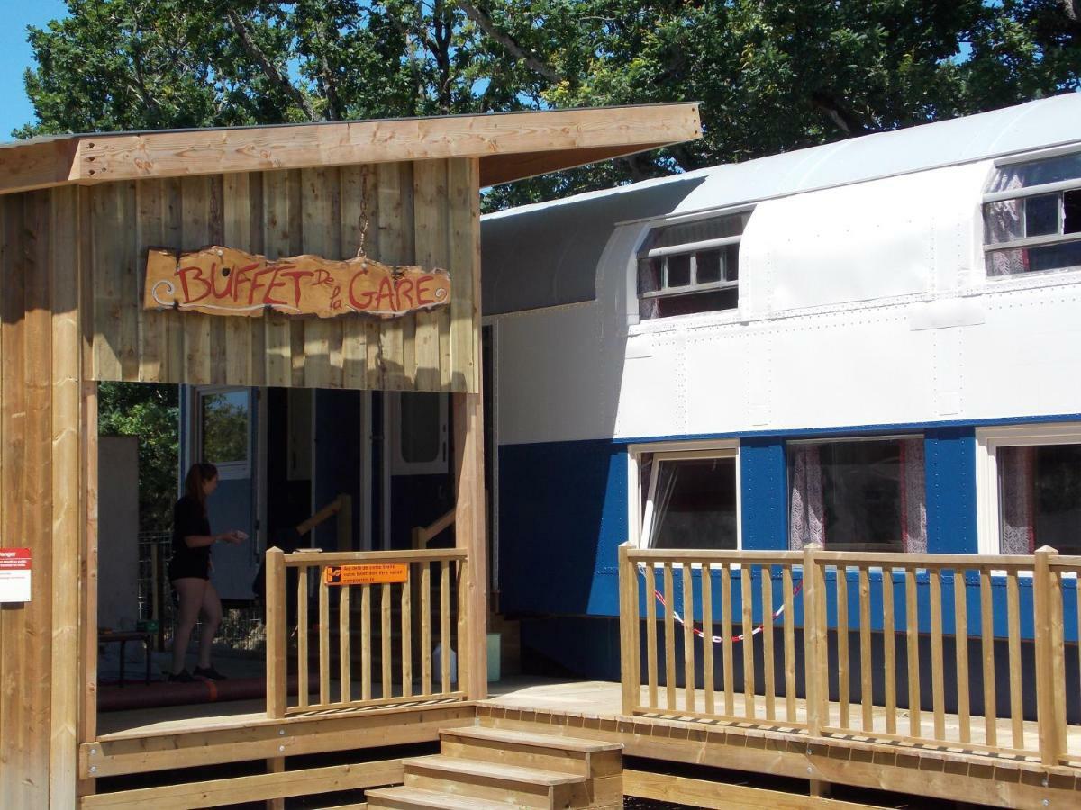 Camping Insolite Le Haut Village Saint-Michel-Chef-Chef Exterior photo